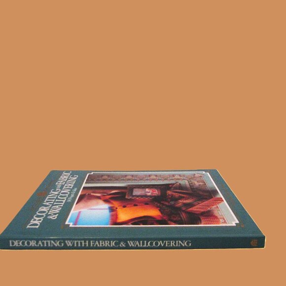 Decorating(book)with Fabric & Wallpapering projects & Ideas by Randam House publ - Picture 2 of 15